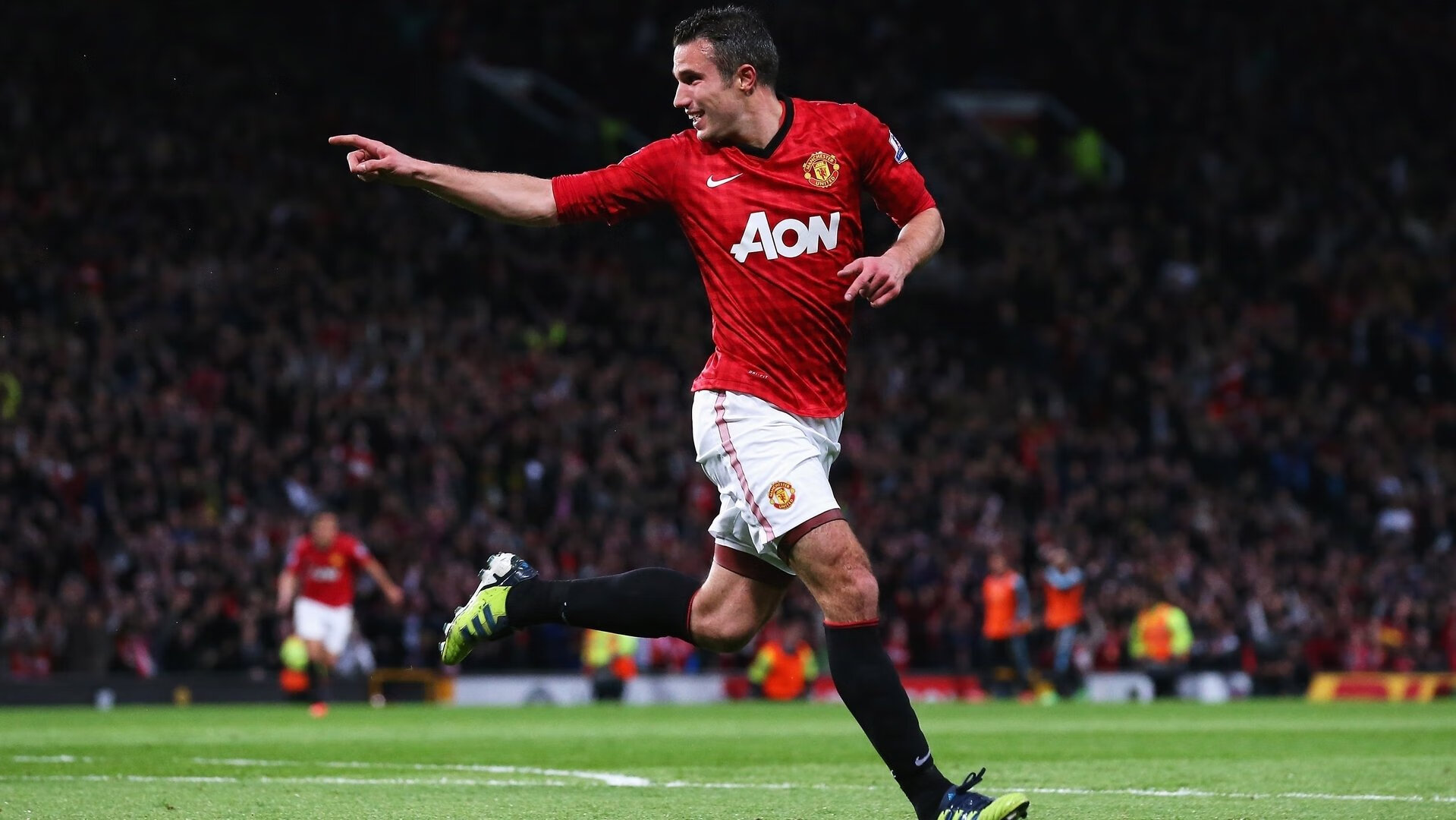 未来足球战术大揭秘：科技如何改变比赛？，足球战术发展趋势